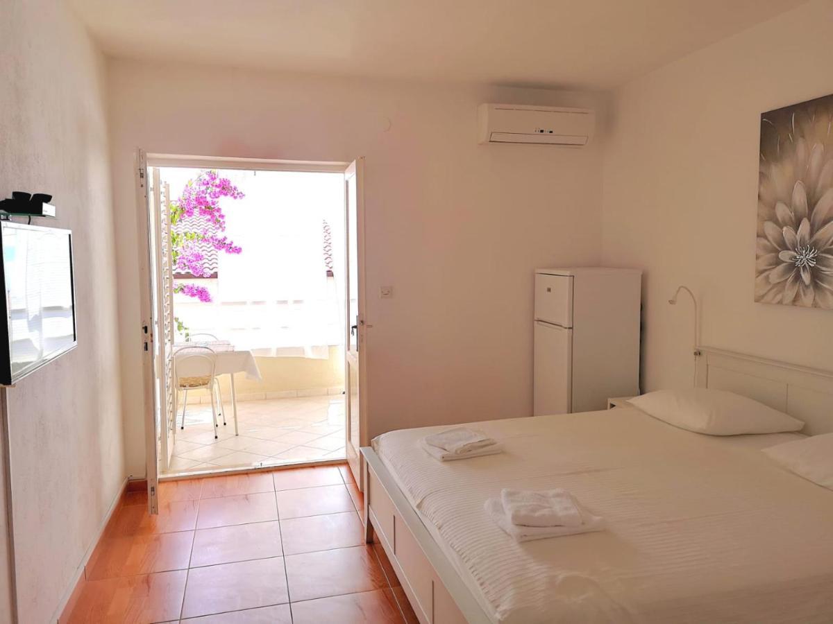Apartments Angela Makarska Exterior foto