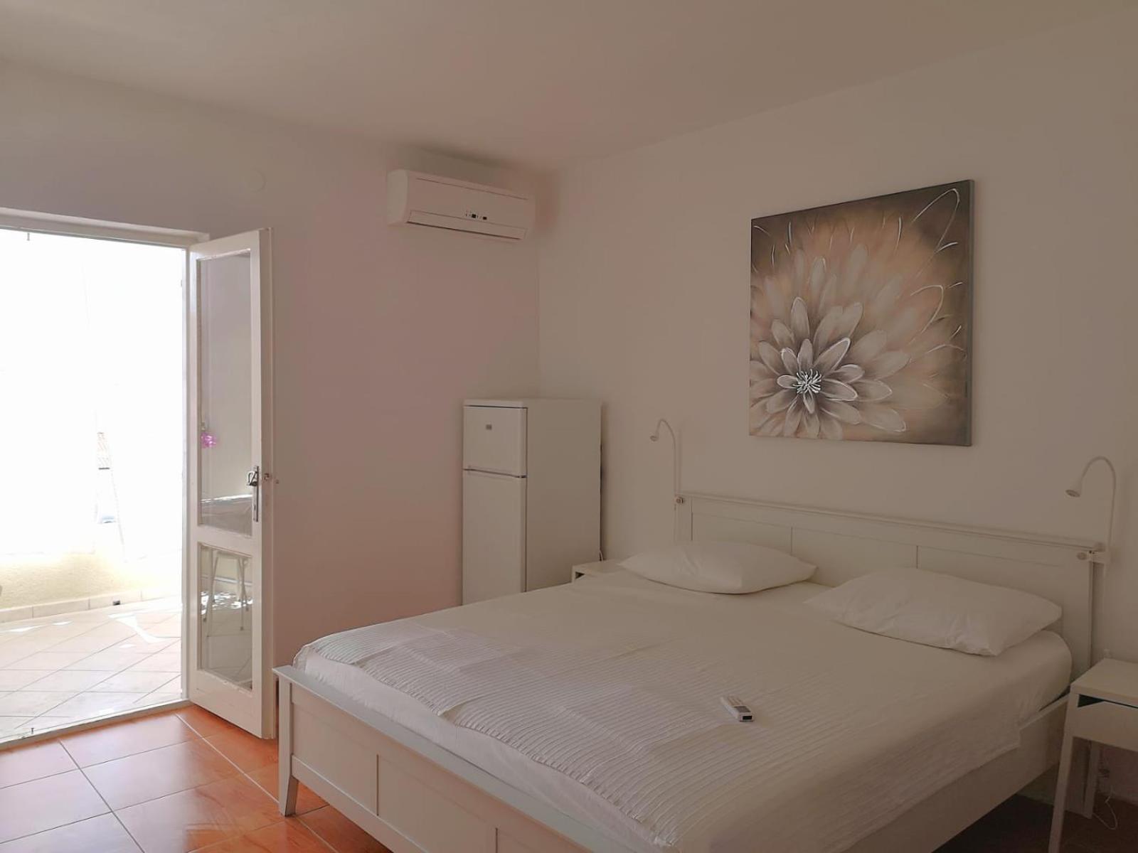 Apartments Angela Makarska Zimmer foto