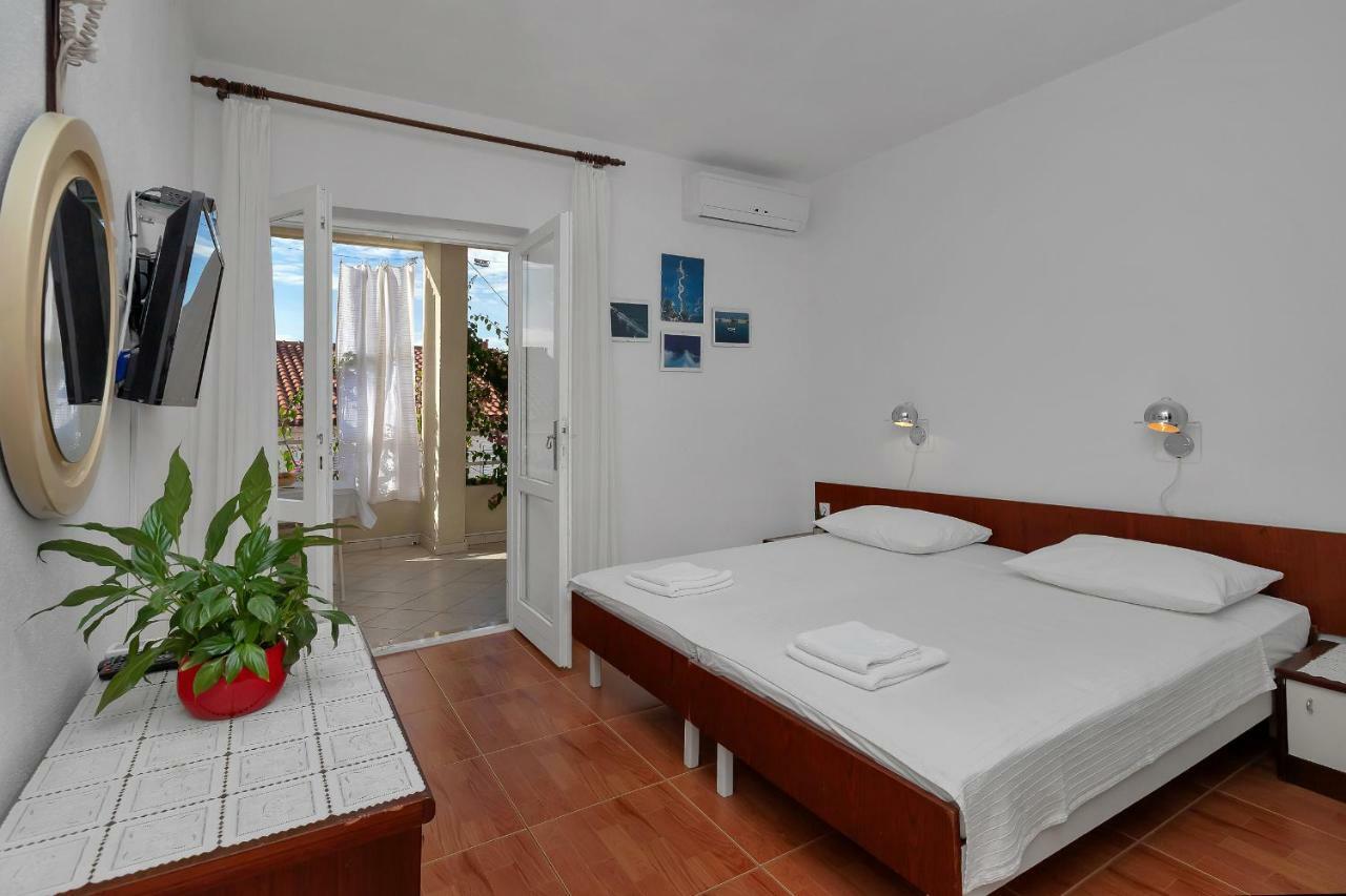 Apartments Angela Makarska Exterior foto